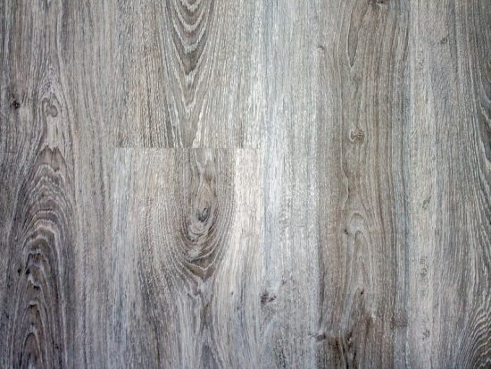 Lees hier wat het verschil is tussen laminaat en parket