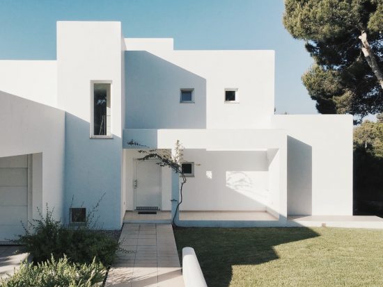 Het stucen van nieuwbouw