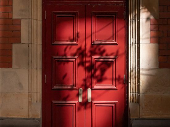 Landelijke binnendeuren toevoegen in huis